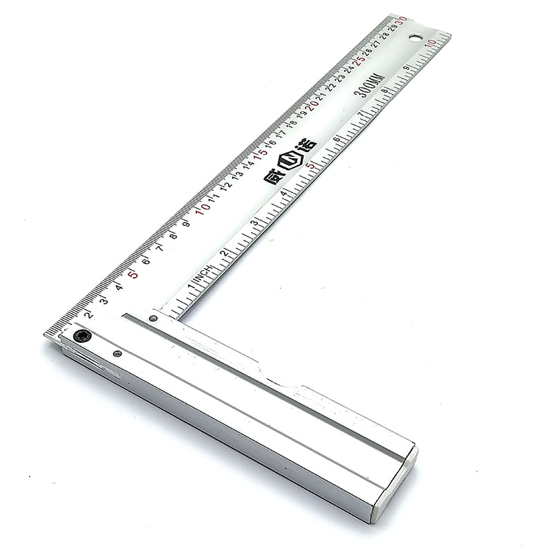 Тэгш устай булан чий жижиг