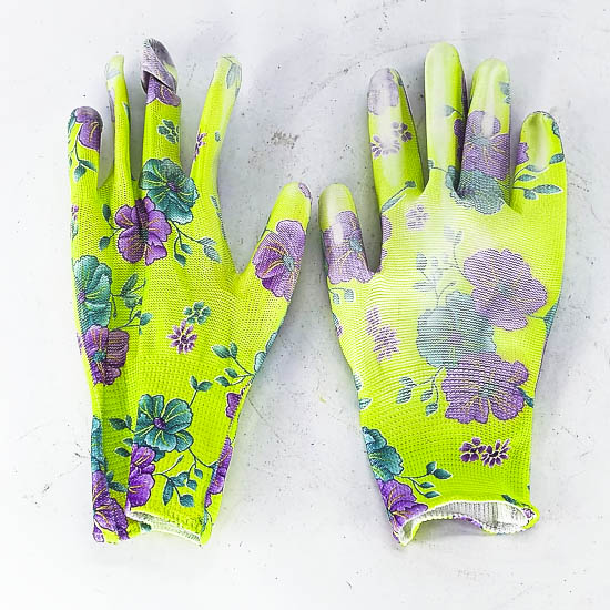 Цэцэгтэй бээлий