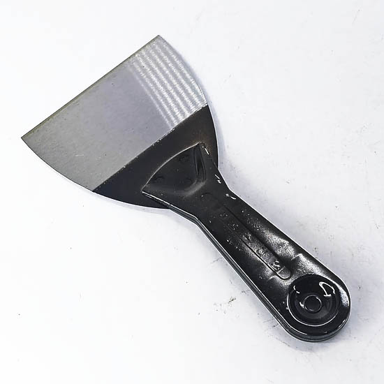 Солонгос төмөр шпатель